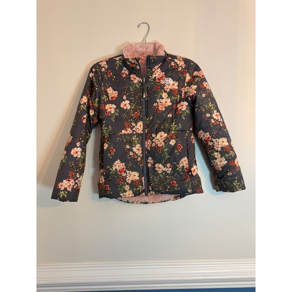 The North Face Other - Girls reversible North Face Pink and floral size medium (8-10) Mossbud Swirl
